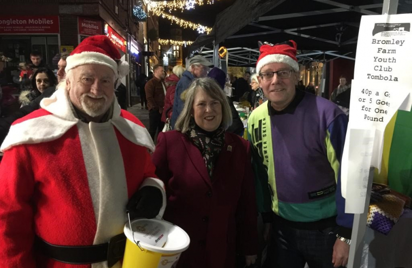 Father Christmas, Fiona Bruce MP and Glen Williams