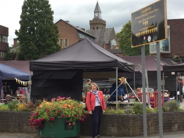 Fiona Bruce MP visits Makers Market