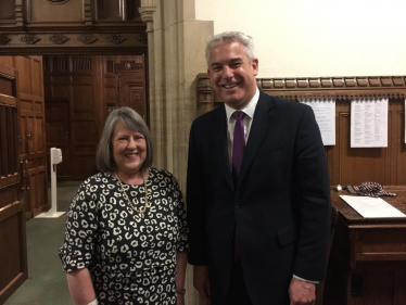 Fiona Bruce MP and Health Secretary Steve Barclay